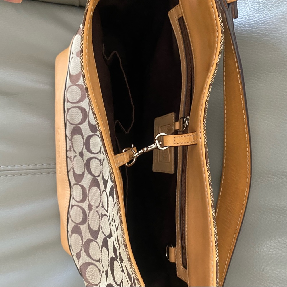 Coach Signature Hobo Bag with Tan Leather Trim - Picture 4 of 9